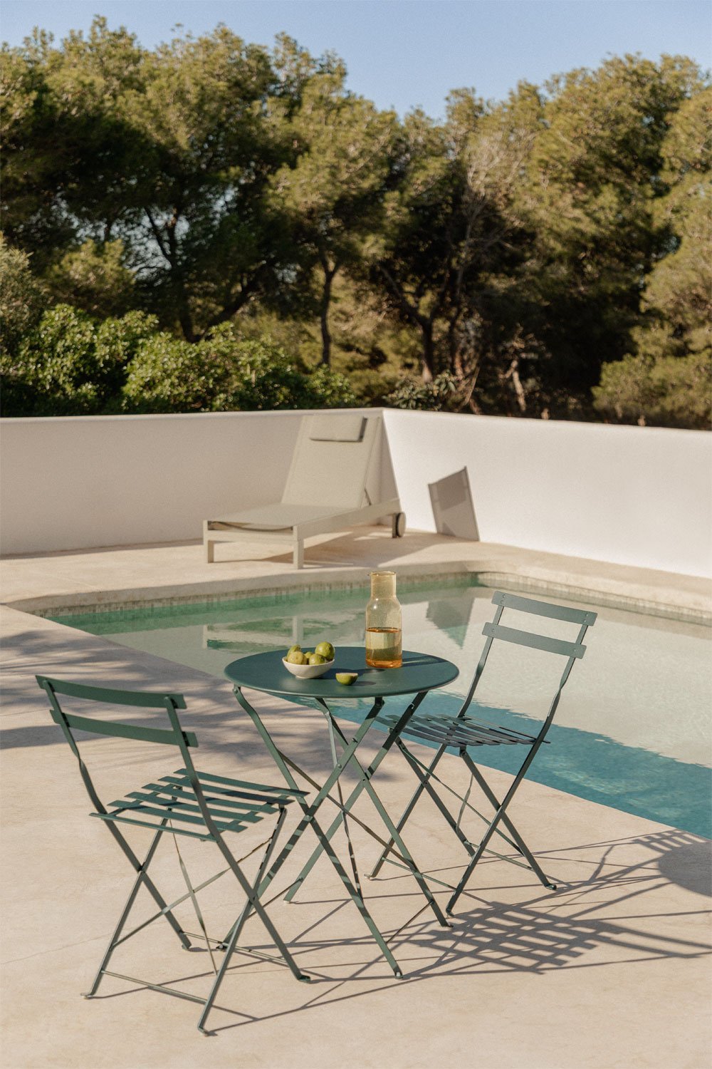 Conjunto de mesa de jardim redonda Ø60 cm em aço e 2 cadeiras de jardim dobráveis Sergey, imagem de galeria 1