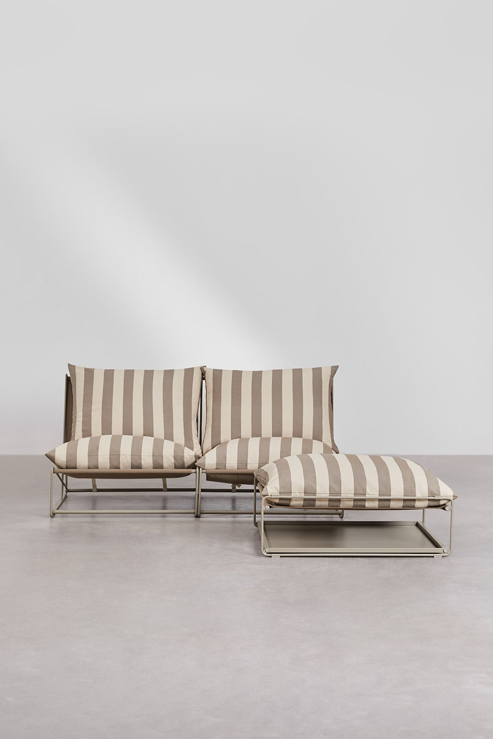 Sofá modular de jardim de 2 peças e puff conversível Amaro, imagem de galeria 5