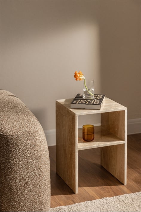 Mesa lateral quadrada 35x35 cm em mármore Gabrielle