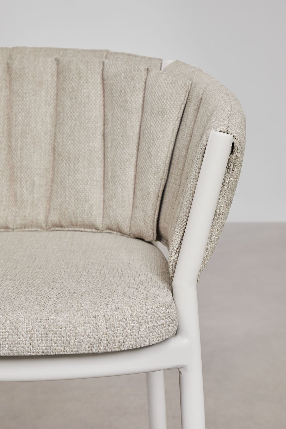 Conjunto de mesa oval Taneli, 260x110 cm, feito de alumínio e madeira de teca, e 8 cadeiras de jardim, feitas de alumínio e teci, imagem de galeria 8