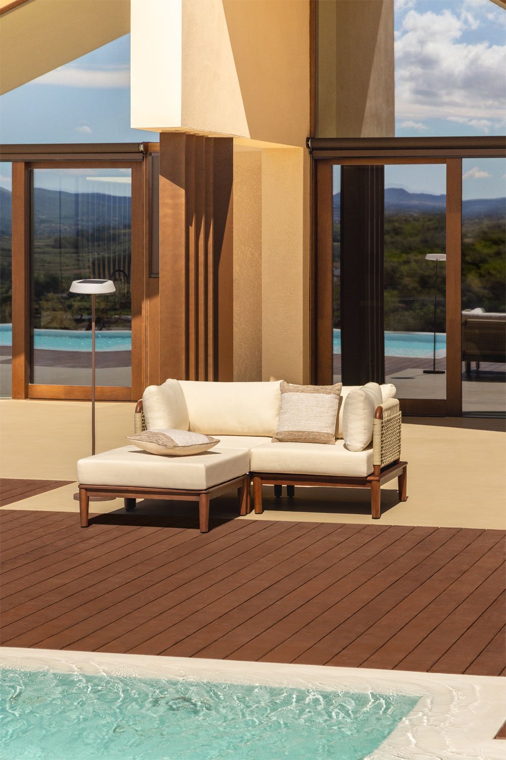 Sofá de jardim modular Giulia de 2 peças com 2 poltronas de canto e pufe em acácia, imagem de galeria 1