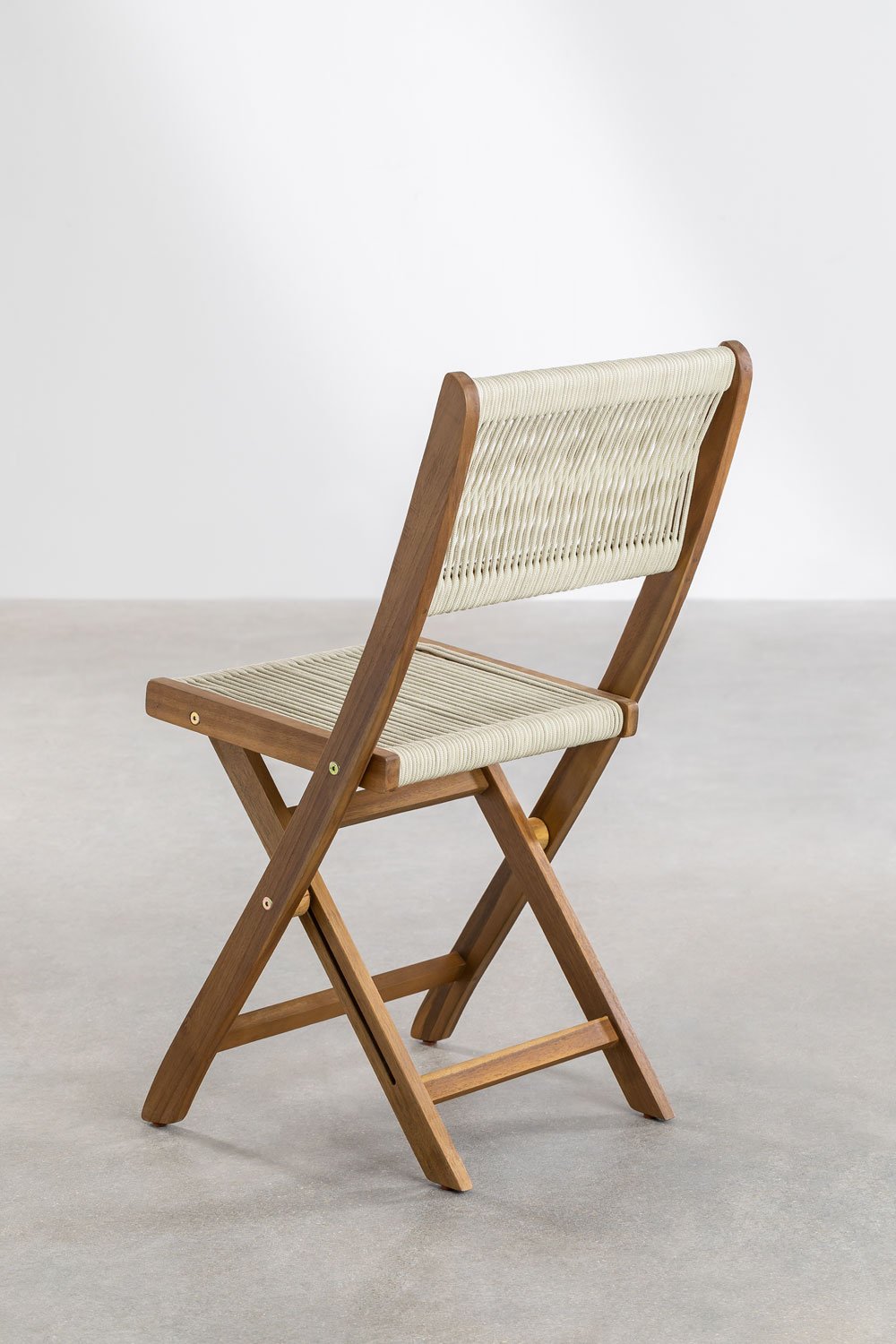 Conjunto de mesa redonda Ø60 cm e 2 cadeiras de jardim dobráveis em madeira de acácia Delawer Classic, imagem de galeria 8