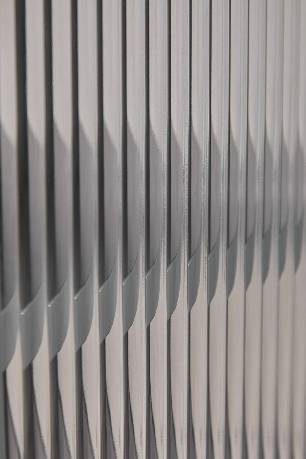 Pack de 2 mesas de cabeceira retangulares 45x40 cm em aço e vidro Paoline, imagem de galeria 9