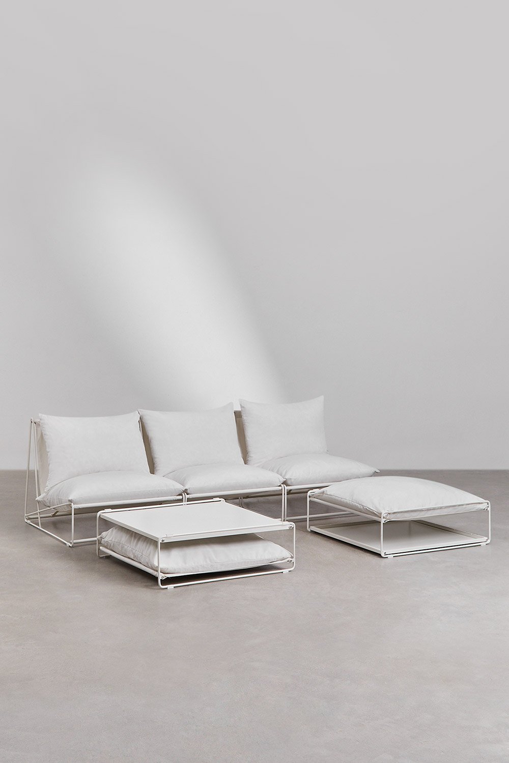 Conjunto de jardim com sofá modular de 3 peças, mesa auxiliar e puff convertíveis Amaro, imagem de galeria 3