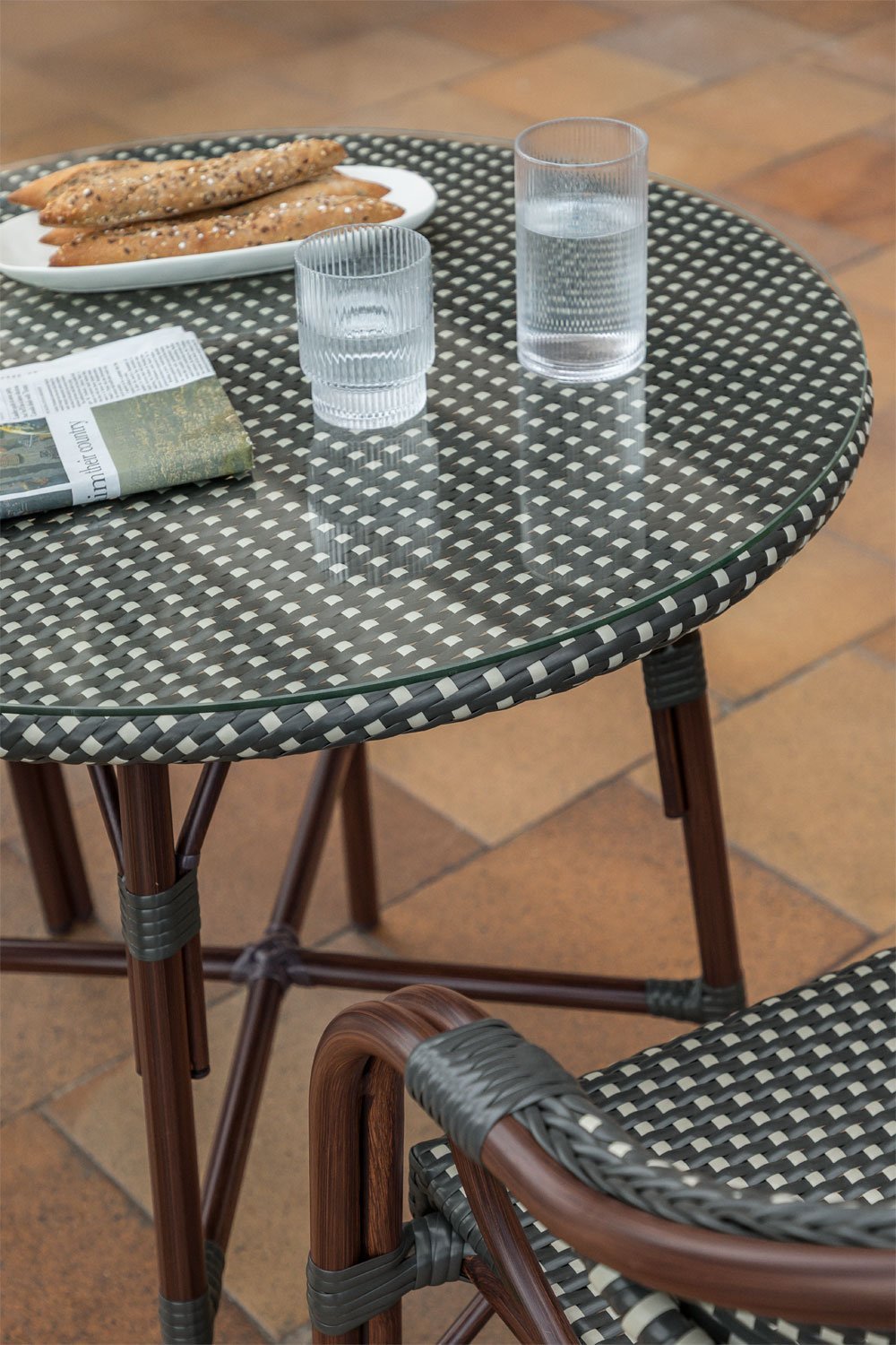 Mesa de jardim redonda Ø80 cm em alumínio e rattan sintético Brielle Bistro, imagem de galeria 2