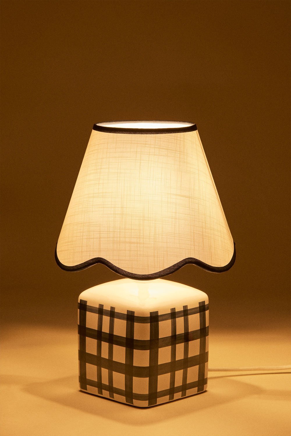 Candeeiro de mesa Pirela em cerâmica e linho, 35 cm, imagem de galeria 4