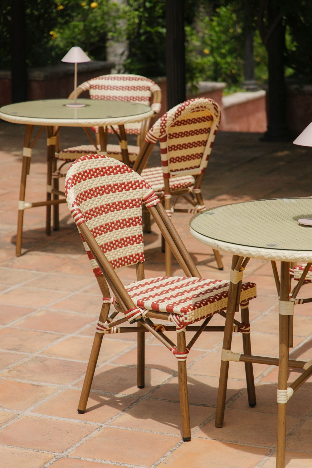 Pack de 2 cadeiras de jardim empilháveis em rattan sintético e alumínio Solange Bistro, imagem de galeria 1