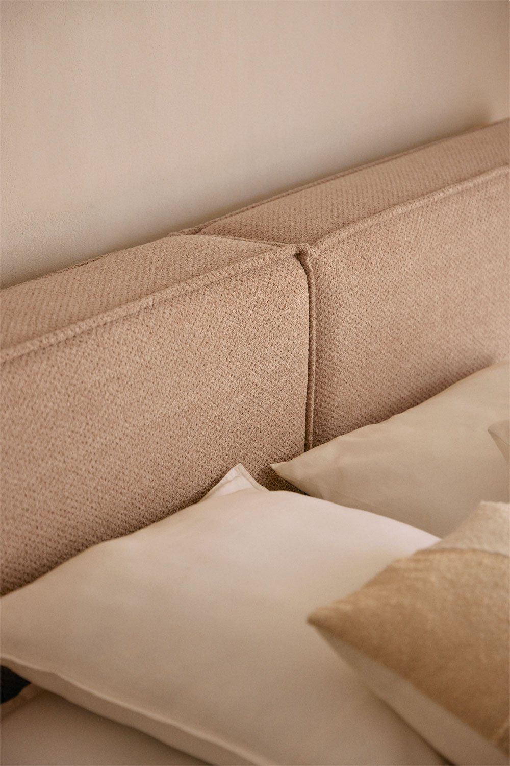 Cama com estrado elevatório estofada Lunari, imagem de galeria 3