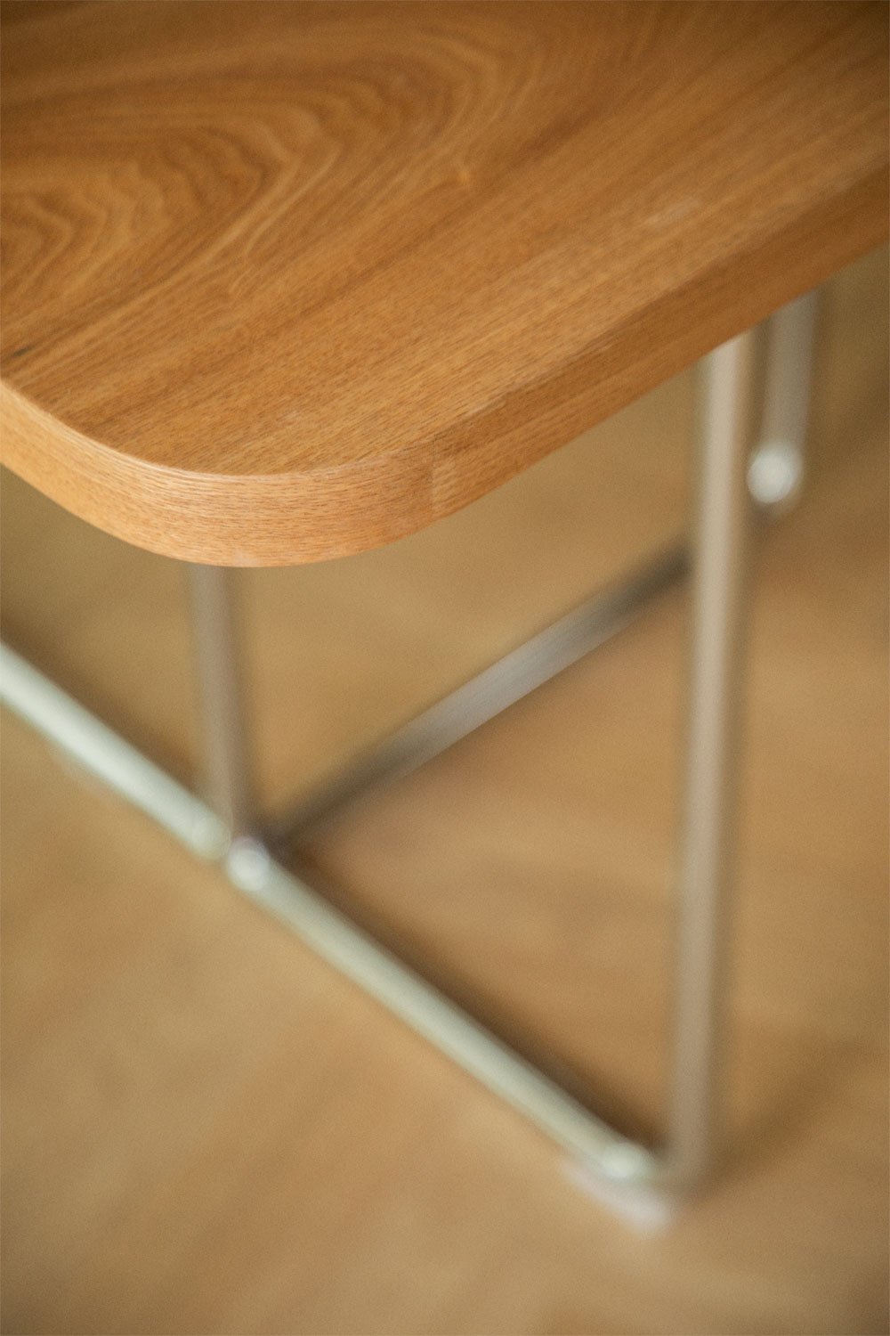 Mesa de jantar retangular em MDF e aço inox Tento, imagem de galeria 2