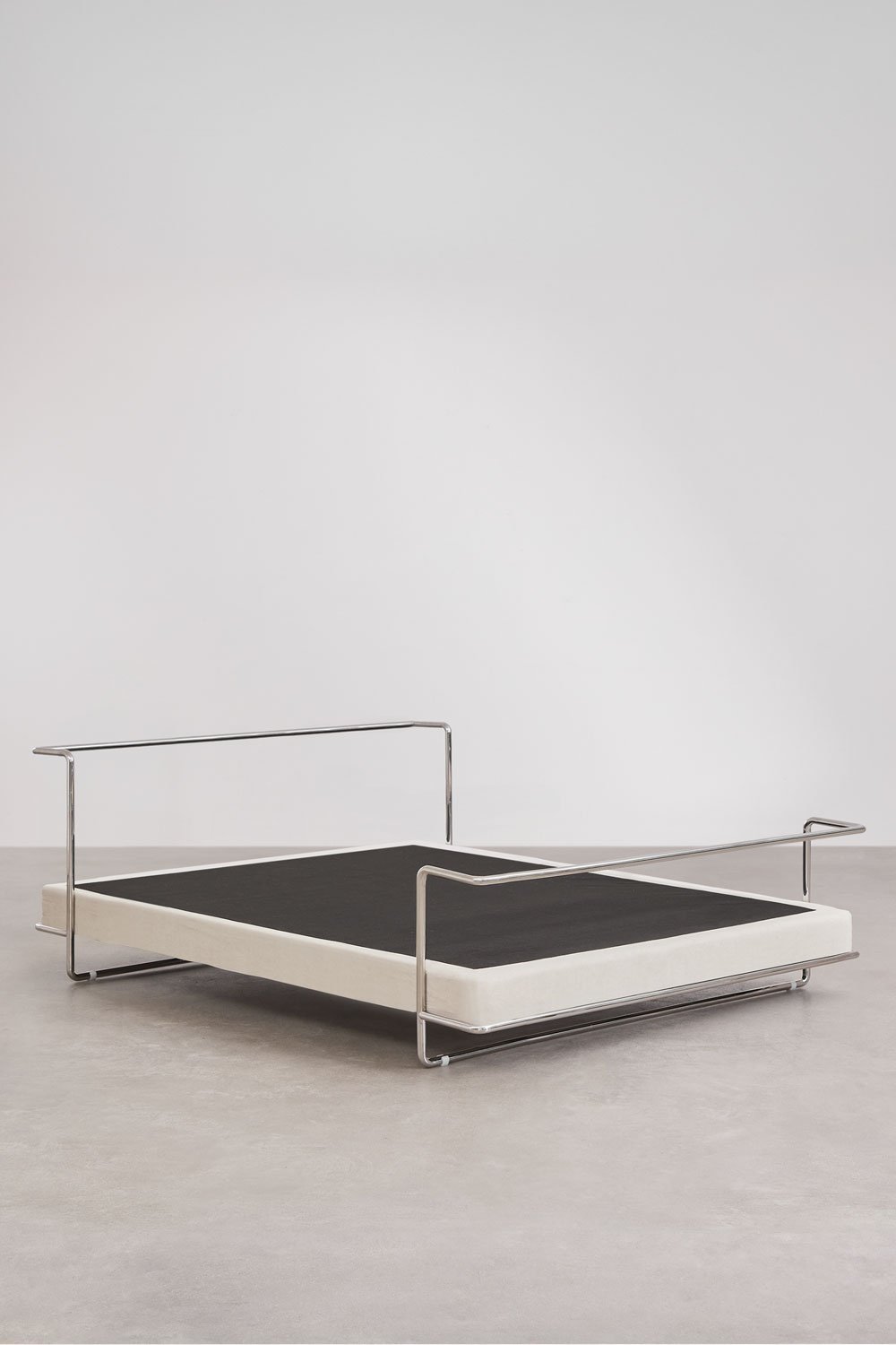 Cama em aço inoxidável Igone, imagem de galeria 3