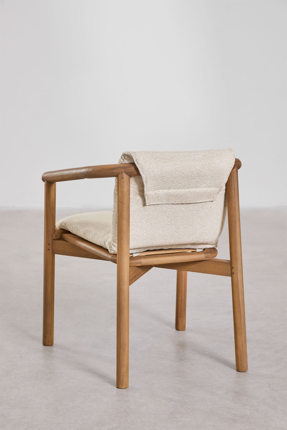 Conjunto de mesa retangular 240x100 cm em cimento Chelsea e 8 cadeiras de jardim com braços em madeira de acácia Elmina, imagem de galeria 7