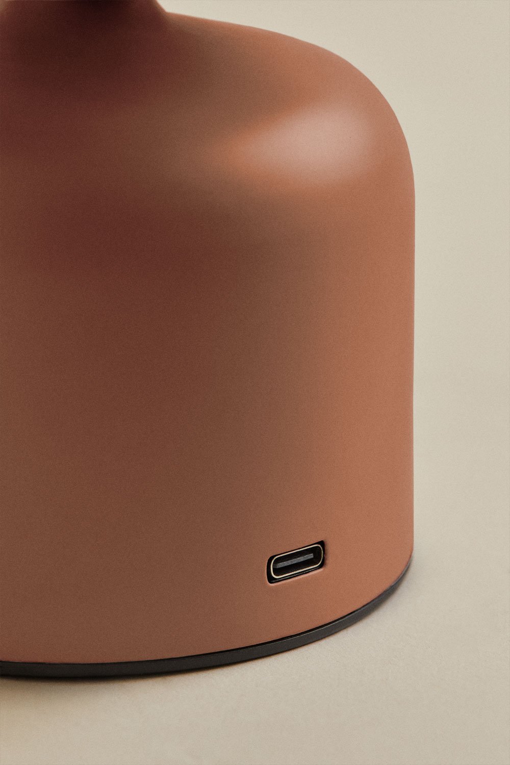 Lâmpada de mesa LED sem fios em ferro Nantali, imagem de galeria 6