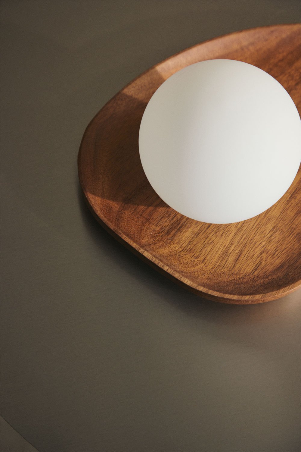 Candeeiro de mesa em madeira de acácia Freidy, imagem de galeria 2