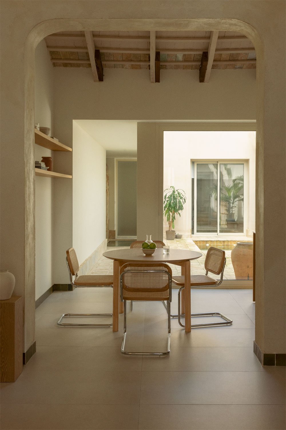 Mesa de jantar redonda Ø110 cm em MDF Munden, imagem de galeria 1