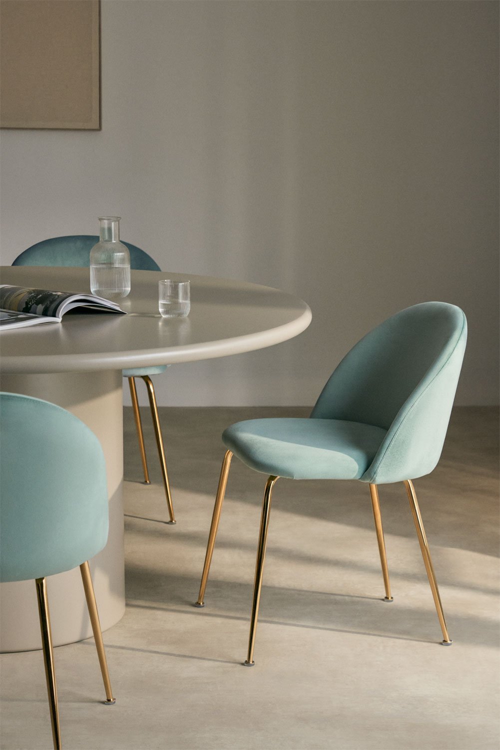 Cadeira de jantar em veludo Kana Design, imagem de galeria 1