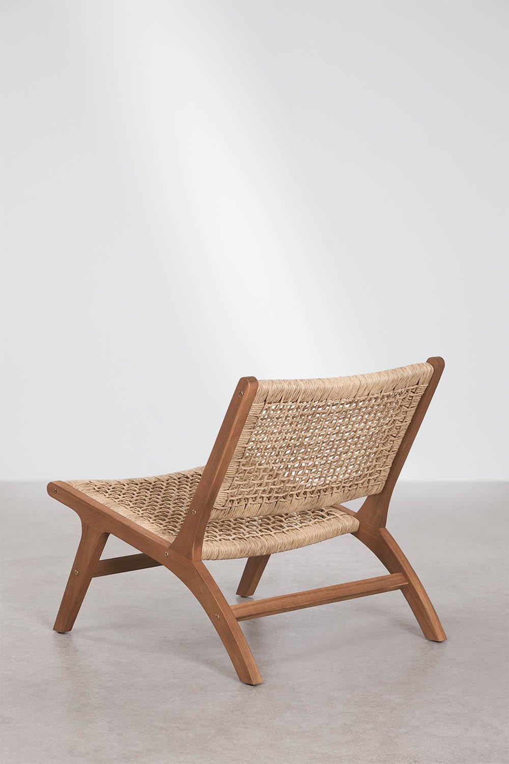 Poltrona em madeira de acácia e rattan Verlian, imagem de galeria 4