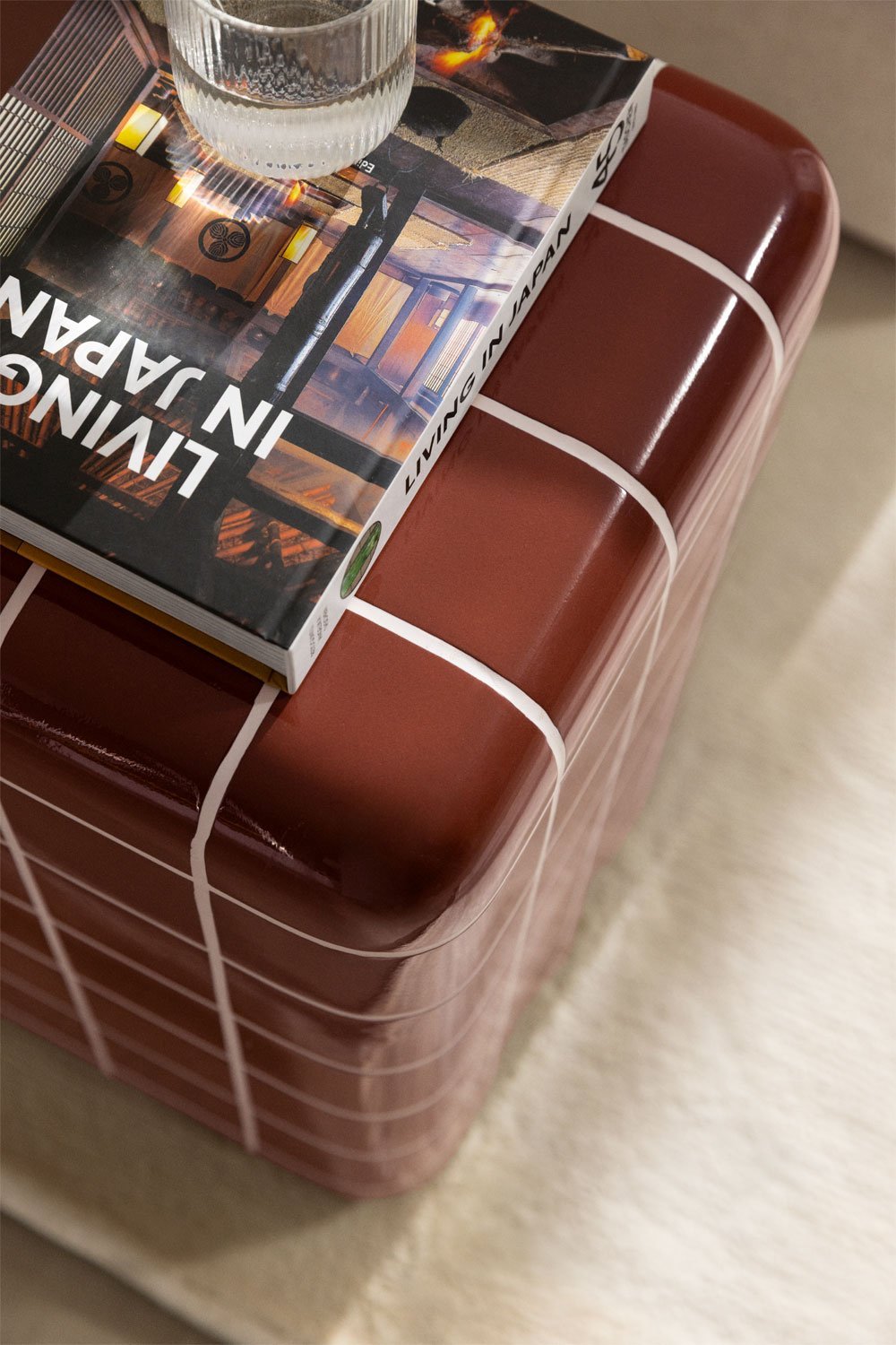 Mesa lateral quadrada Eleonor, 30x30 cm, em cimento e fibra de vidro, imagem de galeria 2