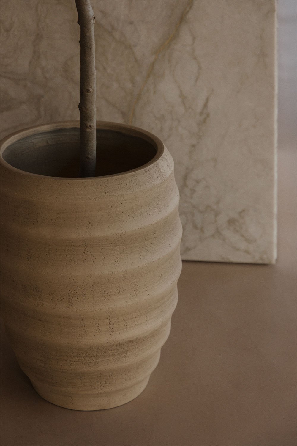 Vaso de cimento Gabe, imagem de galeria 2