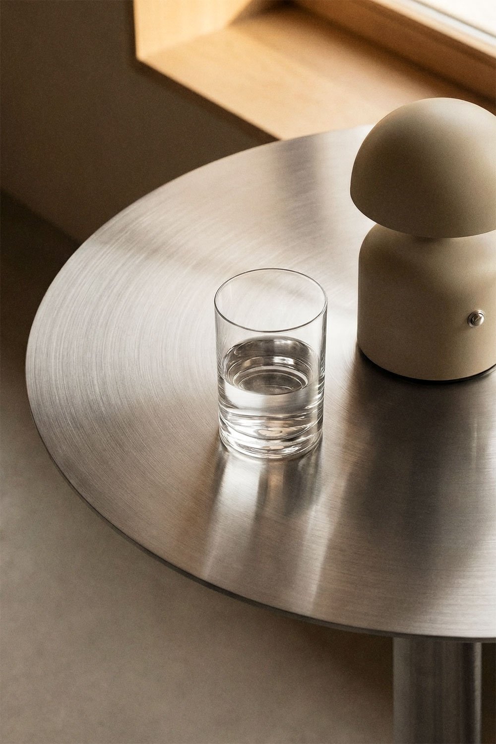 Round dining table in stainless steel Xiren, imagem de galeria 2