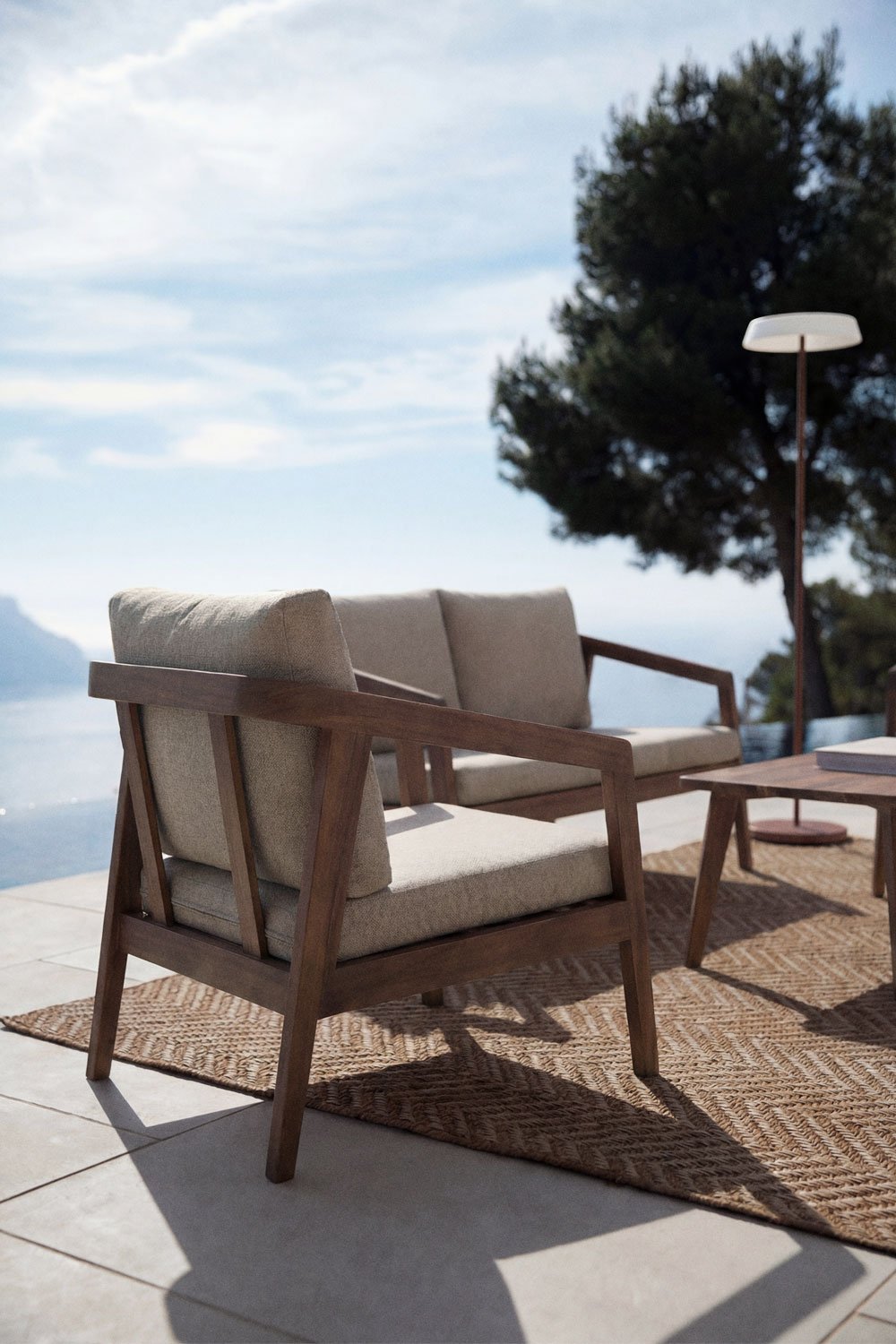 Conjunto de jardim com sofá, 2 poltronas e mesa de centro em madeira de acácia Kaela, imagem de galeria 2