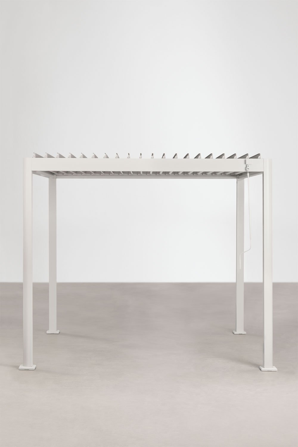 Pérgola bioclimática de alumínio com lâminas e painéis Druvia, imagem de galeria 2