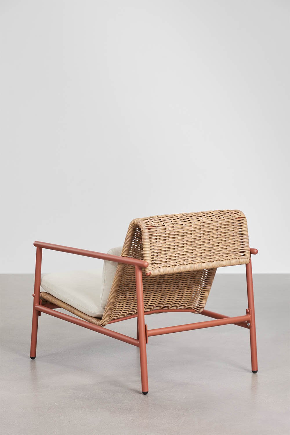 Conjunto de jardim com 2 poltronas e mesa de centro em alumínio e rattan sintético Duroli, imagem de galeria 3