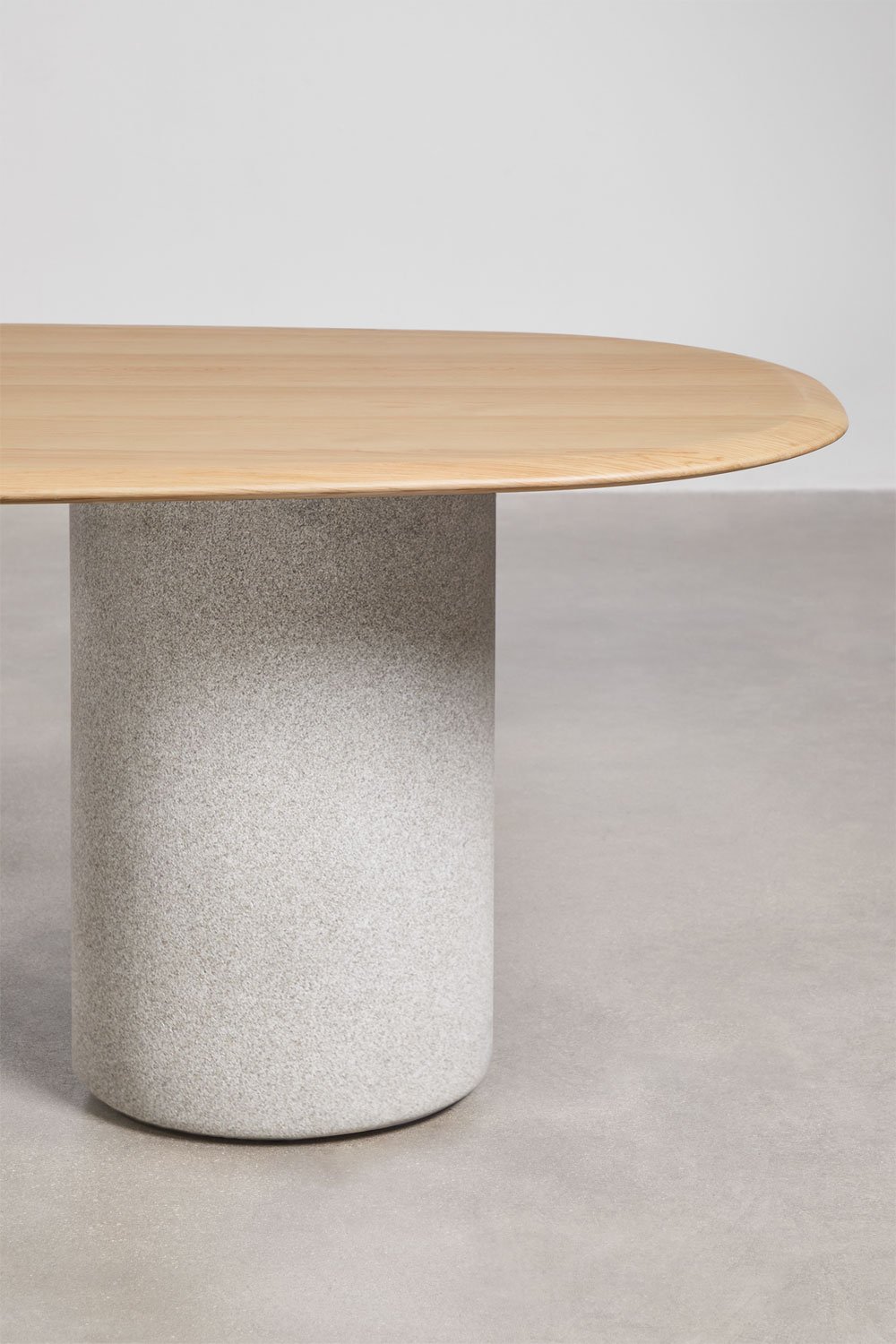 Oval dining table in MDF and cement Lysander, imagem de galeria 3
