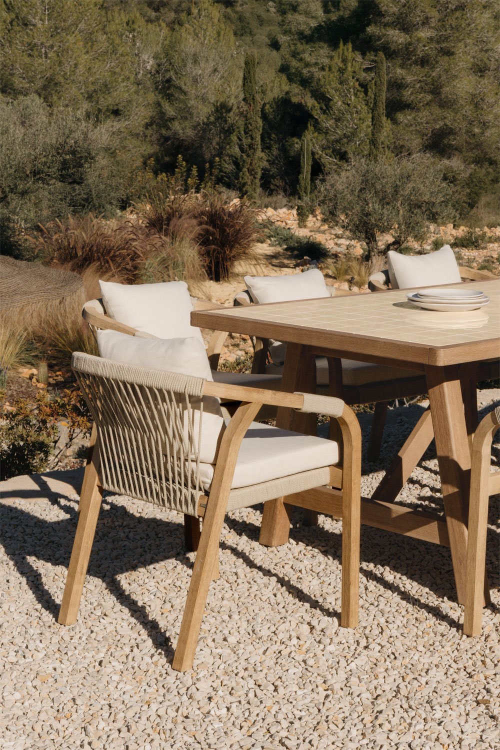 Conjunto de mesa retangular 200x100 cm e 8 cadeiras de jardim em madeira de acácia Dubai, imagem de galeria 2