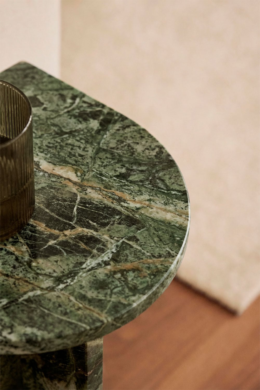 Mesa auxiliar em pedra natural Corwel, imagem de galeria 2