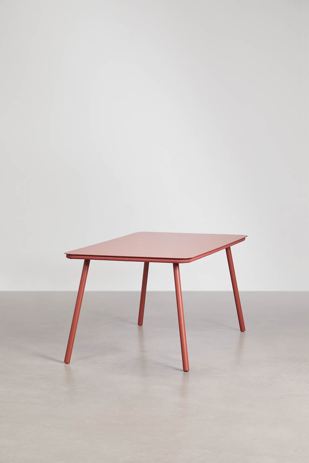 Conjunto de mesa retangular 160x90 cm e 4 cadeiras de jardim empilháveis em corda trançada Arhiza, imagem de galeria 5