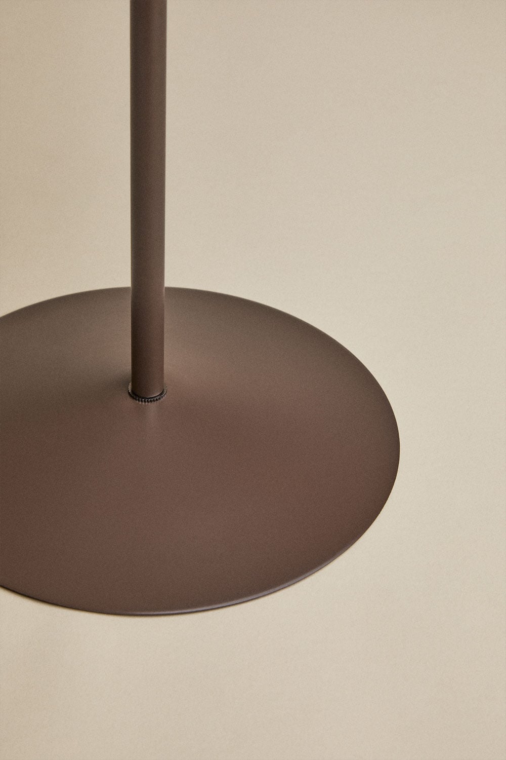 Lâmpada de mesa LED sem fios em ferro Emilein, imagem de galeria 4