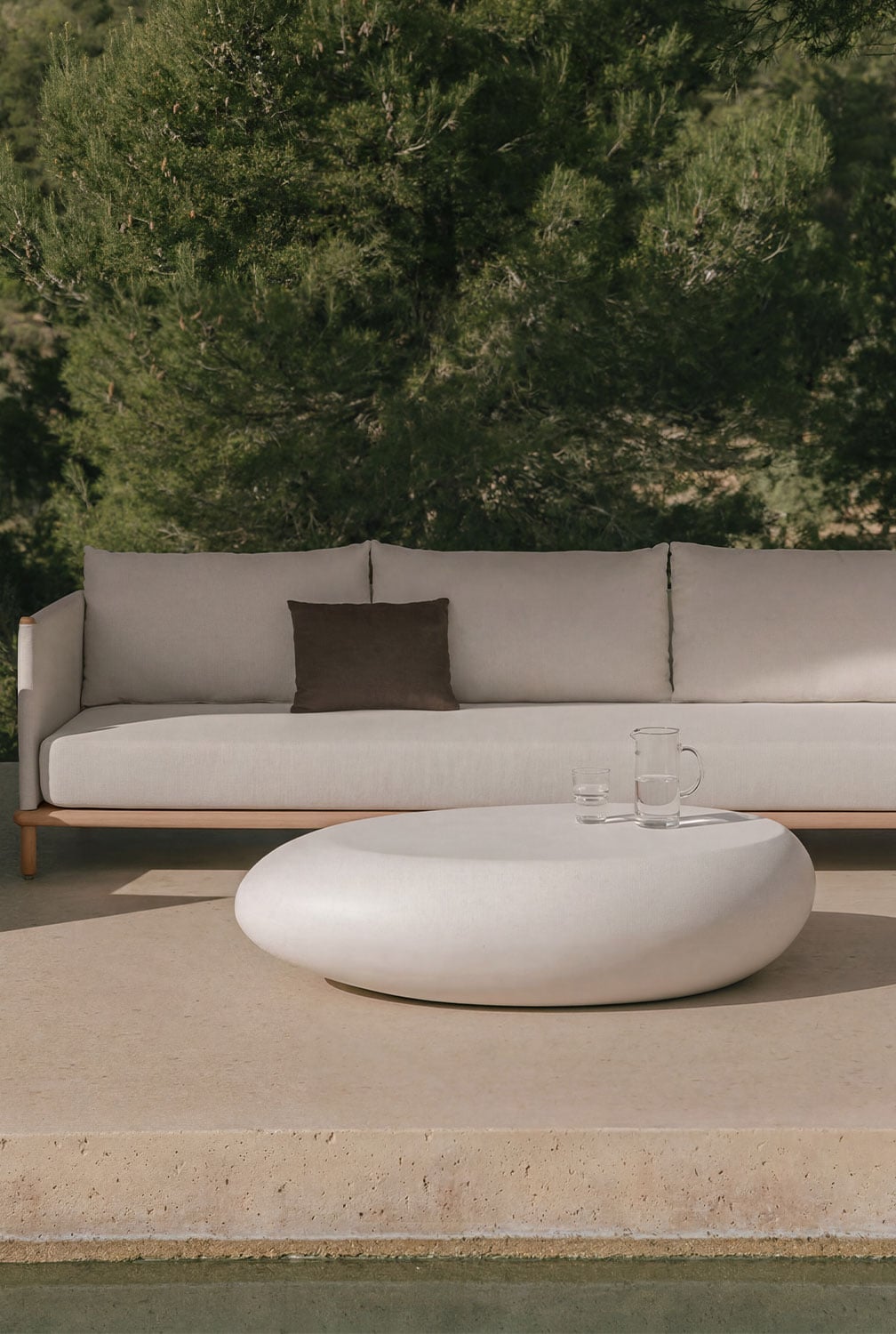 Mesa de centro para jardim em cimento Xaria, imagem de galeria 1