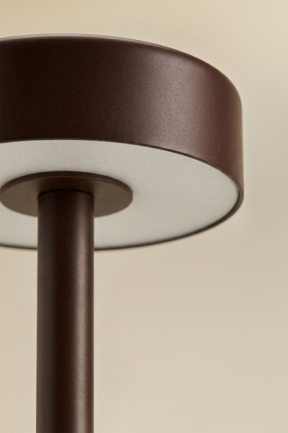 Lâmpada de mesa LED sem fios para exterior em ferro e pedra natural Arianny, imagem de galeria 6