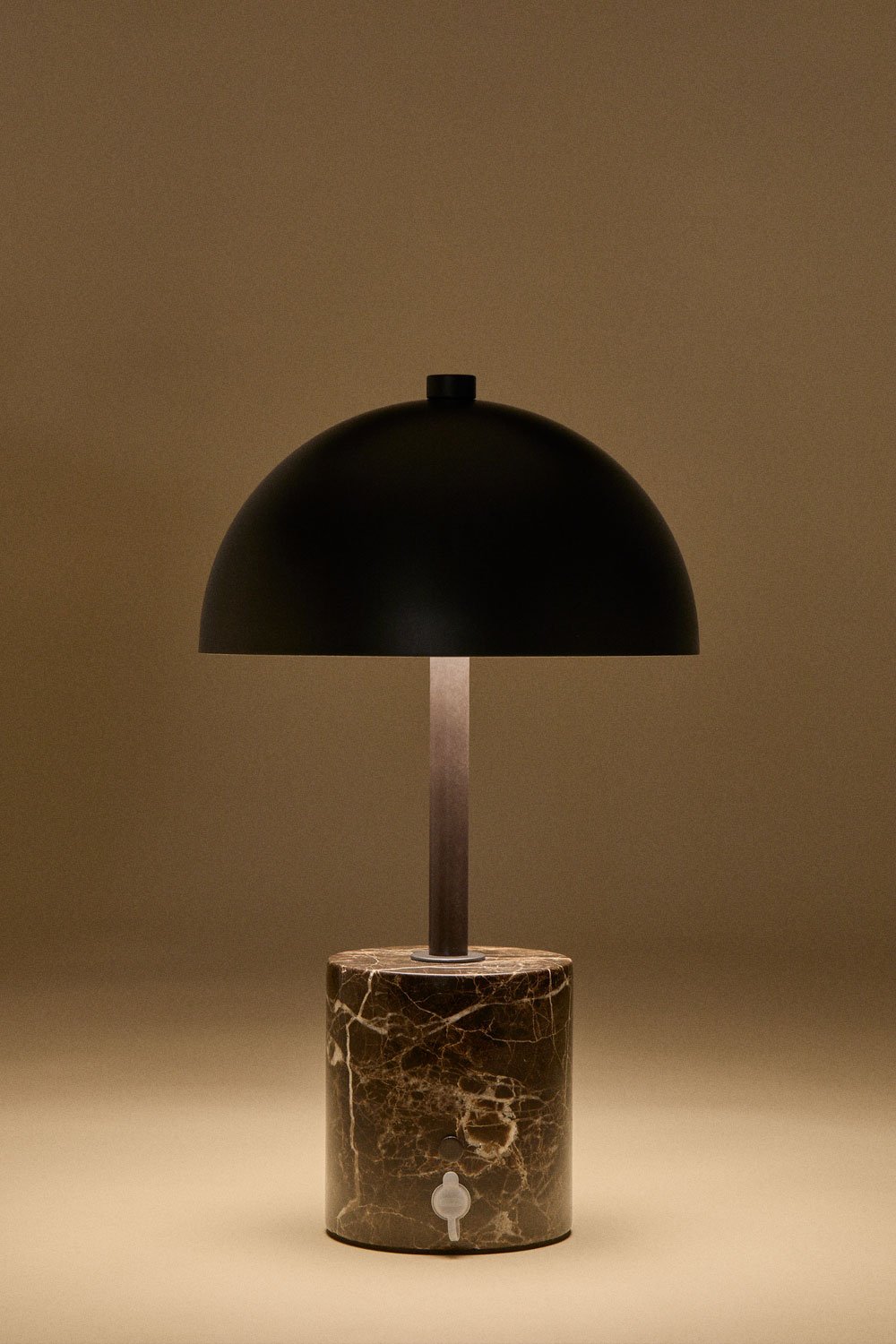 Lâmpada de mesa LED sem fios em ferro e pedra natural Nicolas, imagem de galeria 4