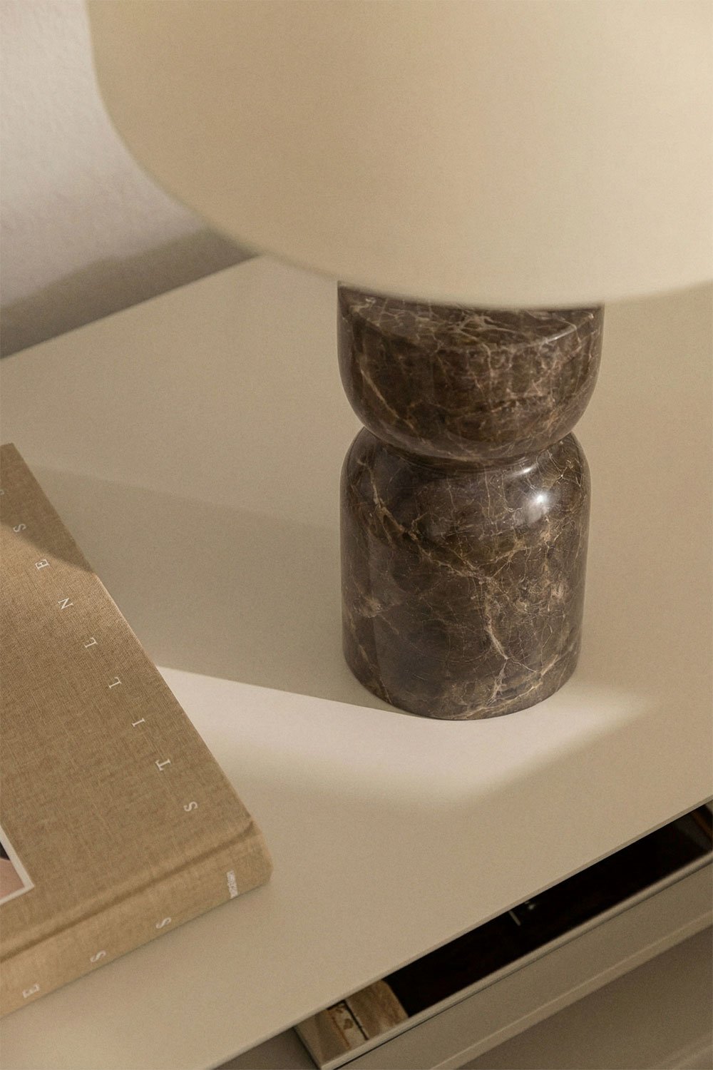 Base para lâmpada de mesa em pedra natural Diniz, imagem de galeria 1