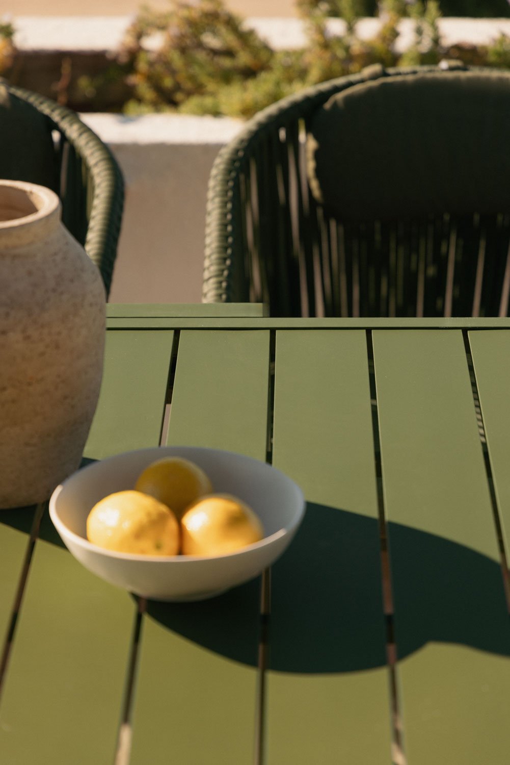 Conjunto de mesa retangular extensível 90-180x90 cm Starmi e 8 cadeiras de jardim empilháveis em alumínio e corda trançada Ondin, imagem de galeria 2