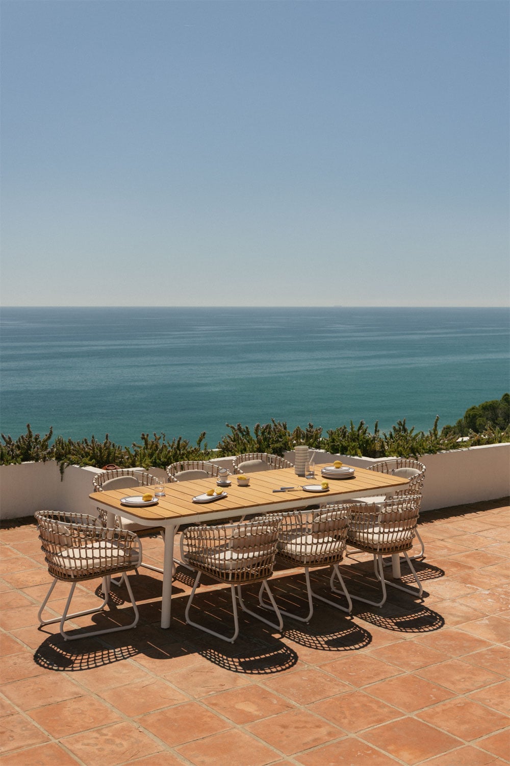 Conjunto de mesa retangular extensível 240-300x100 cm Mareiran e 8 cadeiras de jardim em alumínio e rattan sintético Isaran, imagem de galeria 1