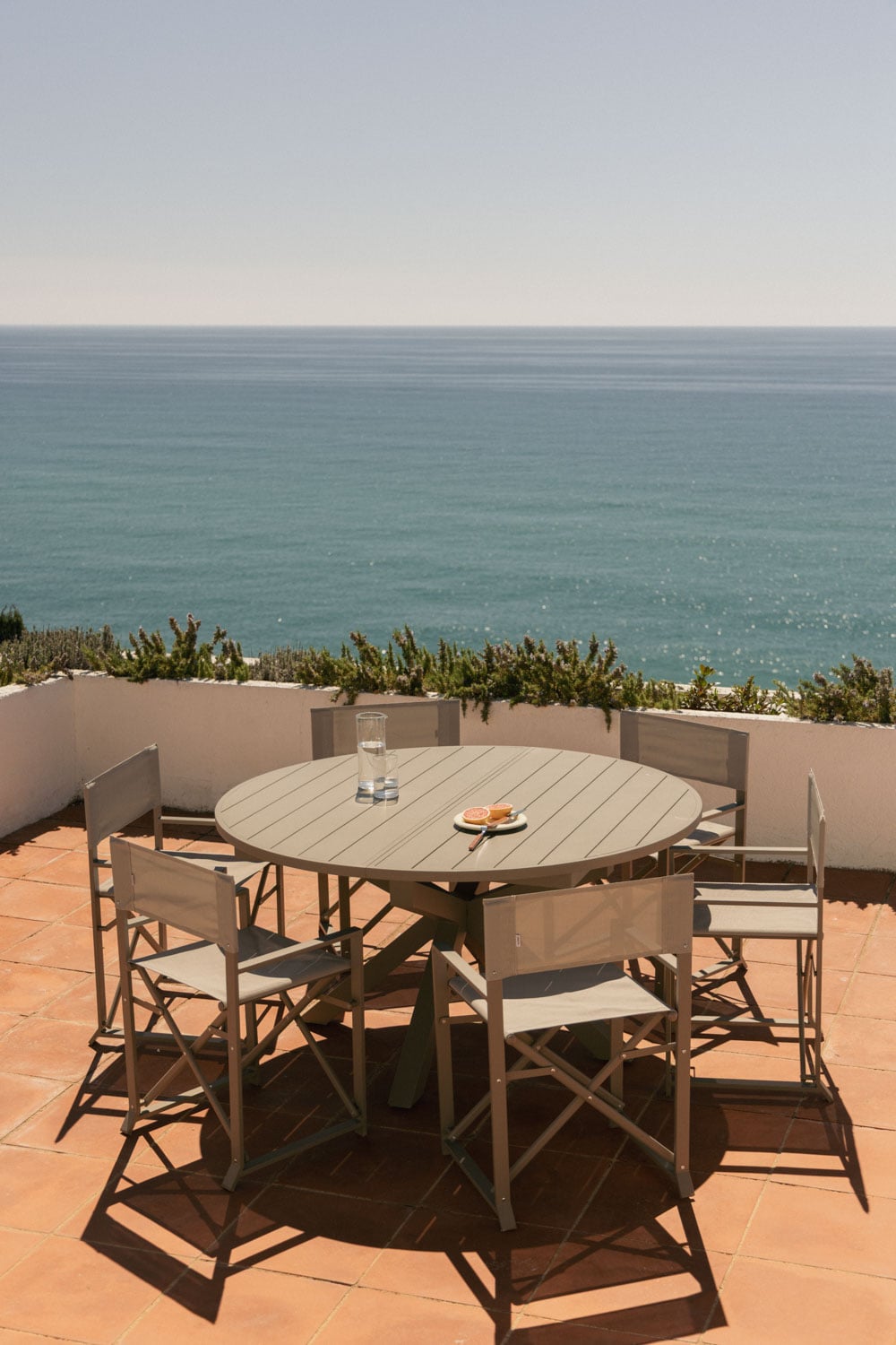 Conjunto de mesa extensível 145-200x145 cm em alumínio Barces e 6 cadeiras de diretor dobráveis para jardim em aço Zurena, imagem de galeria 1