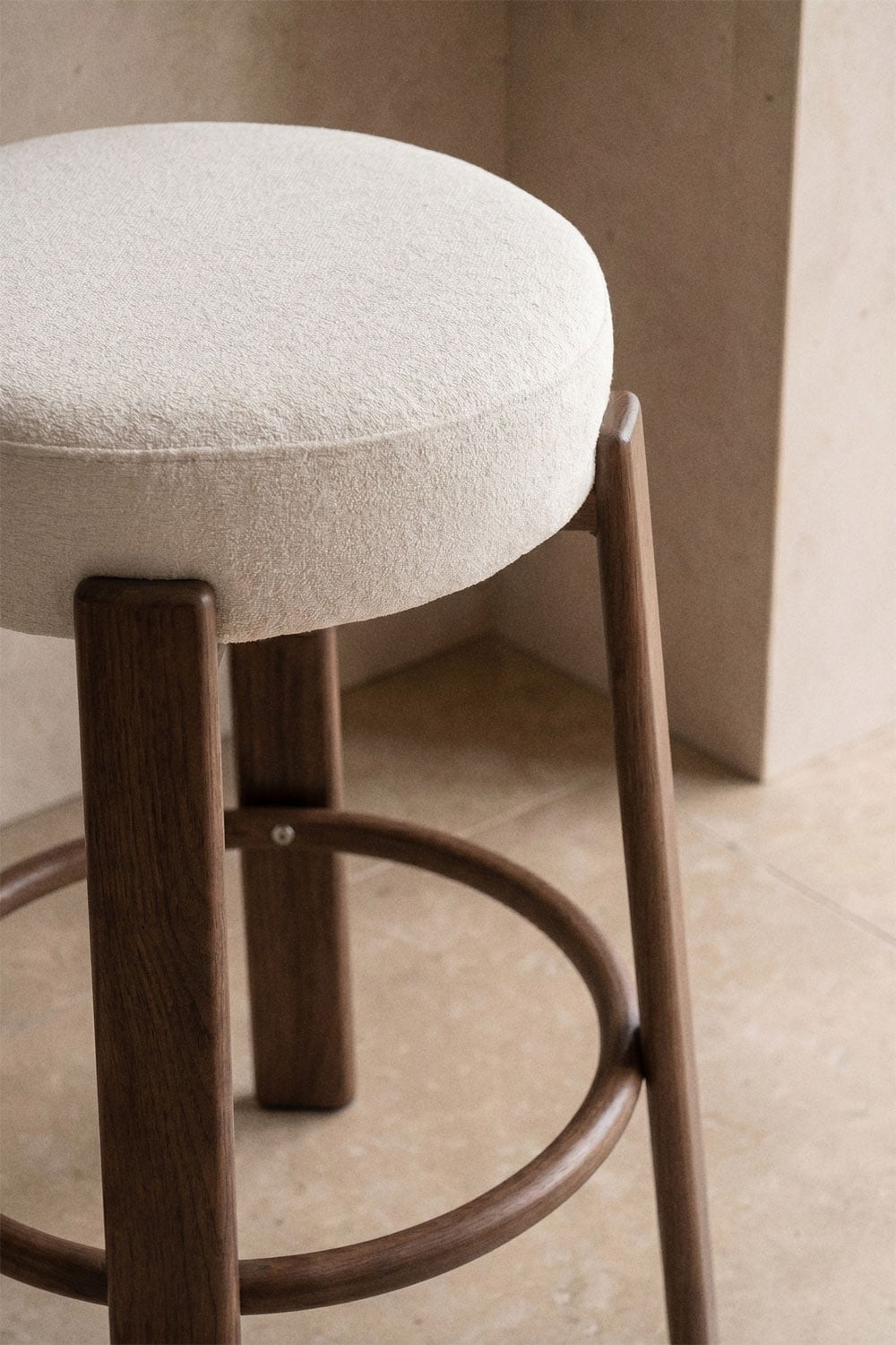 Banqueta alta em tecido chenille e ferro Jolie, imagem de galeria 2