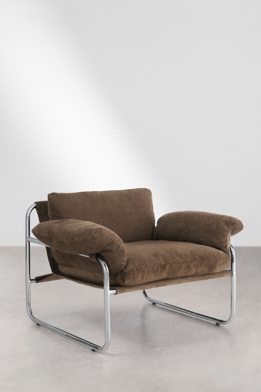 Poltrona em chenille e ferro Evani, imagem de galeria 3
