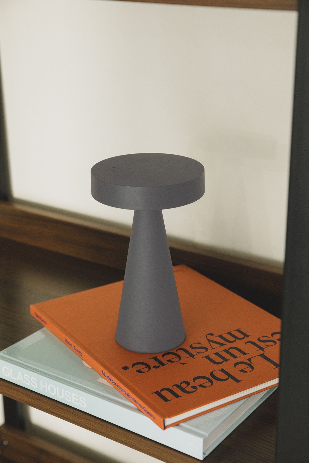 Candeeiro de mesa LED sem fios em ferro Catinca, imagem de galeria 1