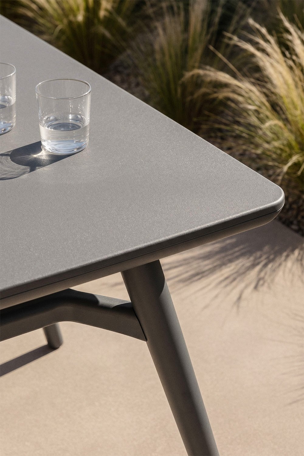 Rectangular garden table 135x80 cm in Scand polypropylene, imagem de galeria 2