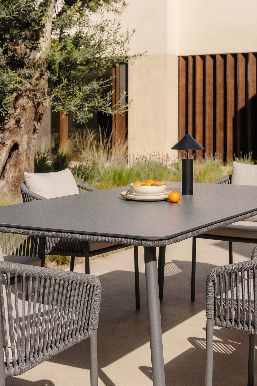 Mesa de jardim retangular 160x90 cm em vidro Arhiza, imagem de galeria 2