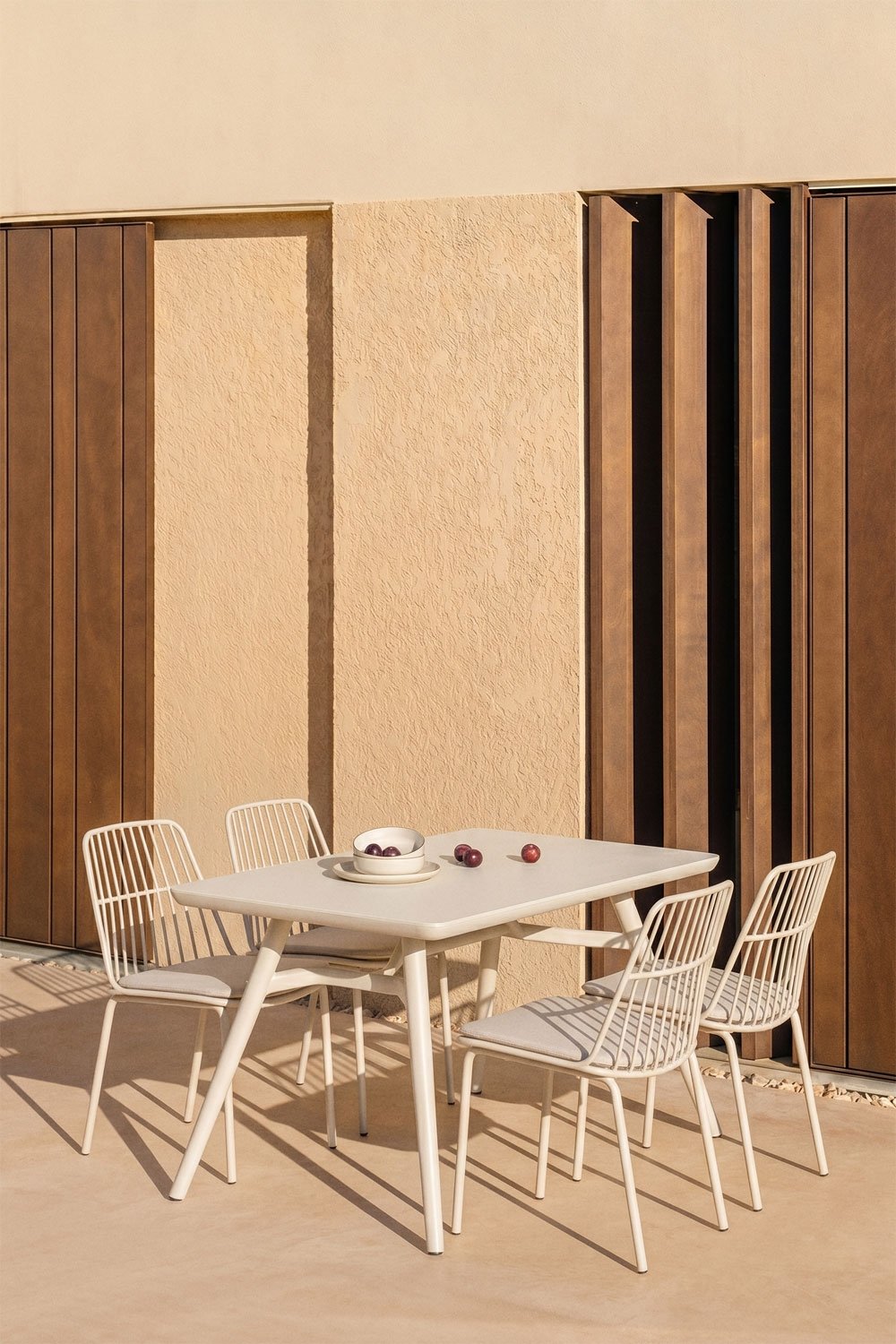 Conjunto de mesa retangular 135x80 cm Scand e 4 cadeiras de jardim Maeba, imagem de galeria 1