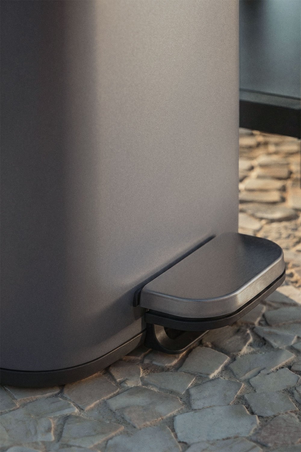 Lixeira com pedal para exterior em aço Sosuina, imagem de galeria 2
