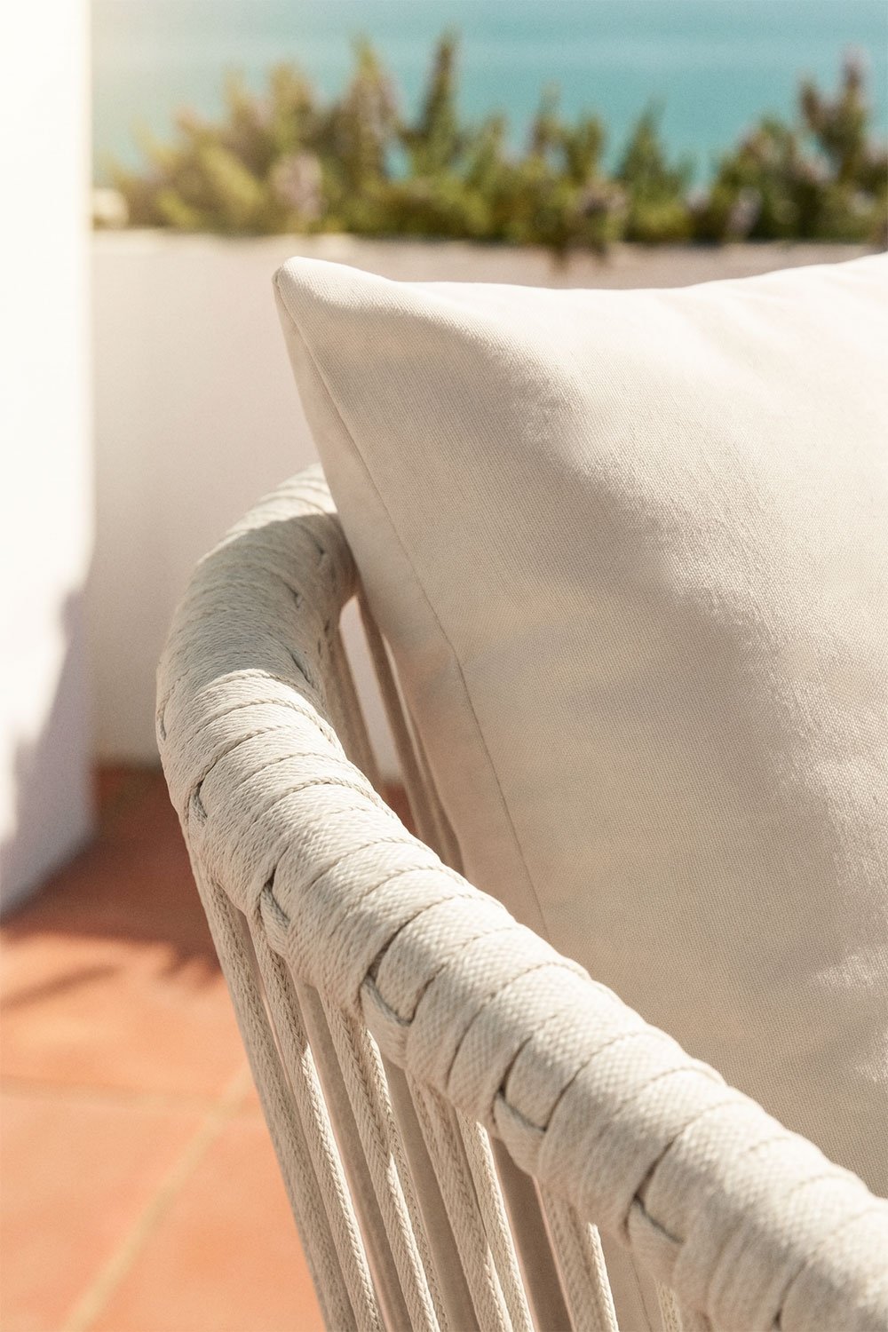 Cadeira de jardim com apoios de braços em corda trançada Arhiza Classic, imagem de galeria 2