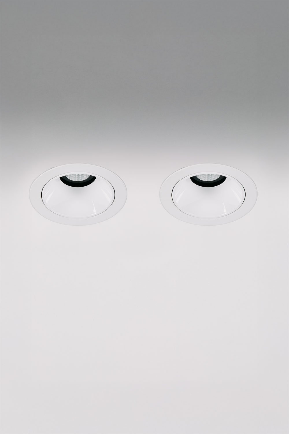 Pack de 2 downlights LED embutidos com molduras redondas Ø7 cm em alumínio Orelva, imagen de galeria 1