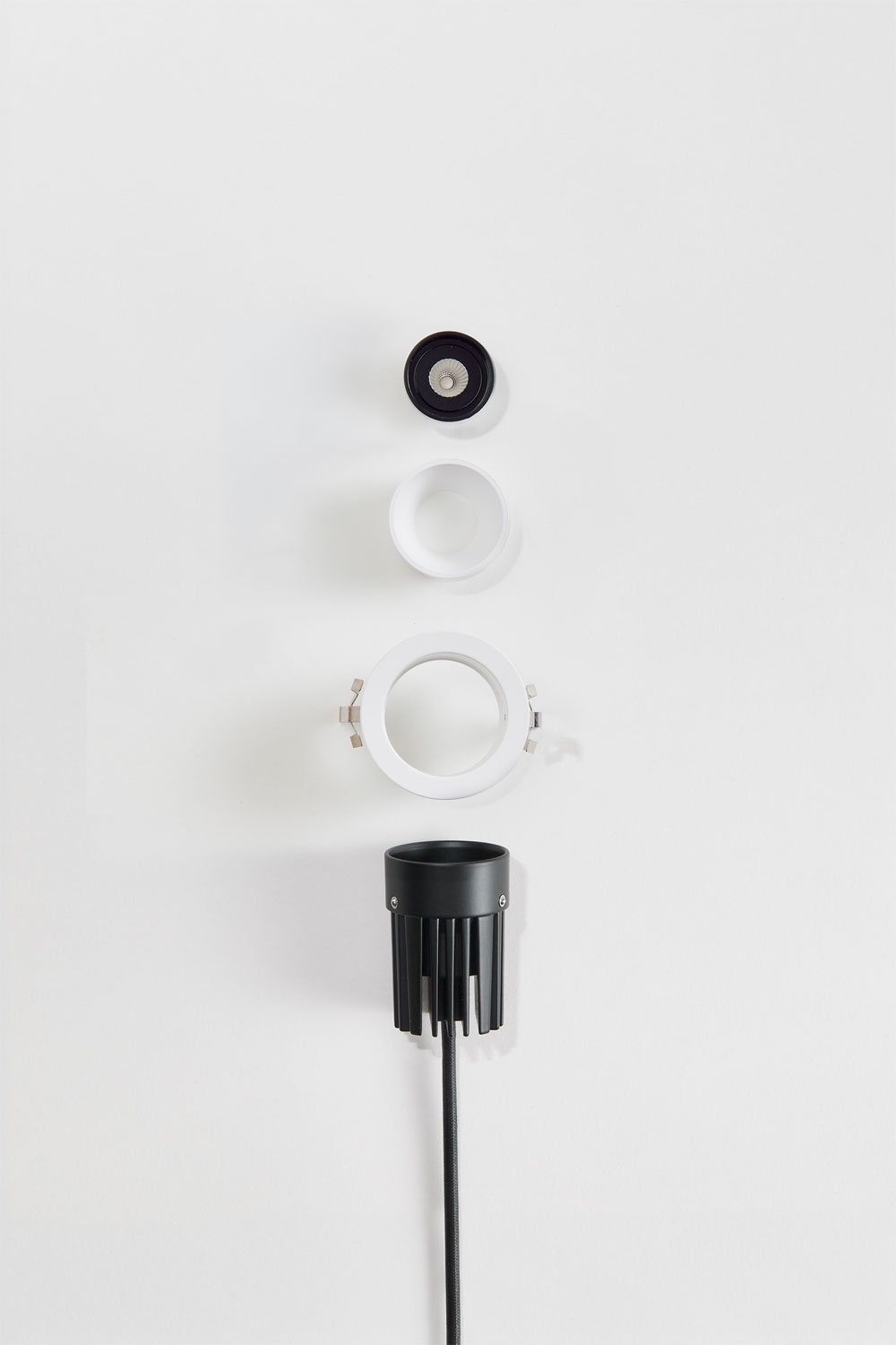 Pack de 4 downlights LED embutidos com molduras redondas Ø5 cm em alumínio Orelva, imagen de galeria 6