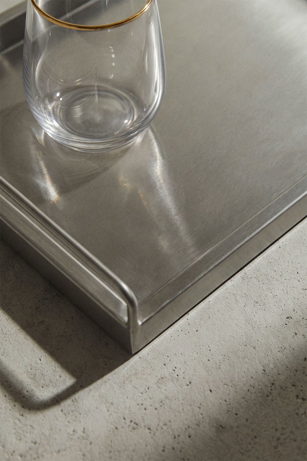 Conjunto de 2 tabuleiros decorativos em aço inoxidável Wimeli, imagem de galeria 2