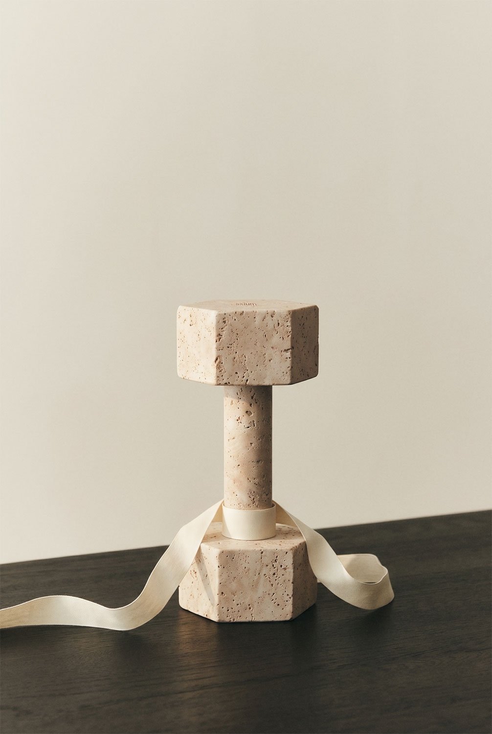 Halter decorativo em pedra natural Beakson, imagem de galeria 1